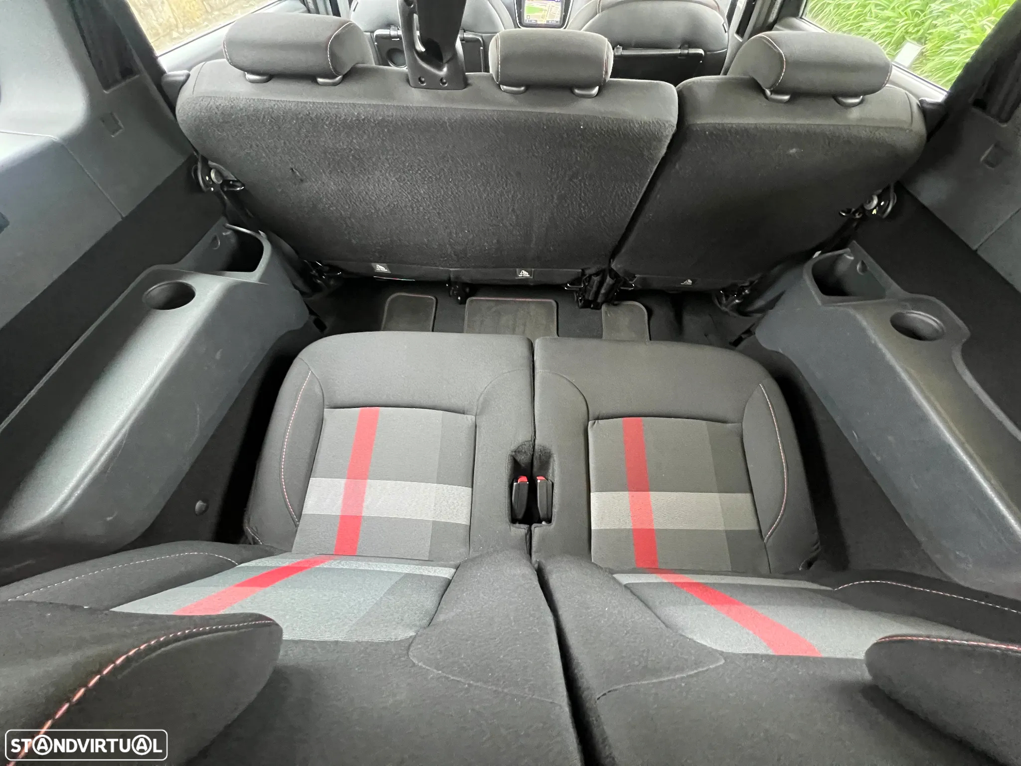 Dacia Lodgy 1.3 TCe Stepway 7L - 45