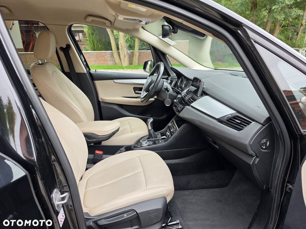 BMW Seria 2 216d GT - 13