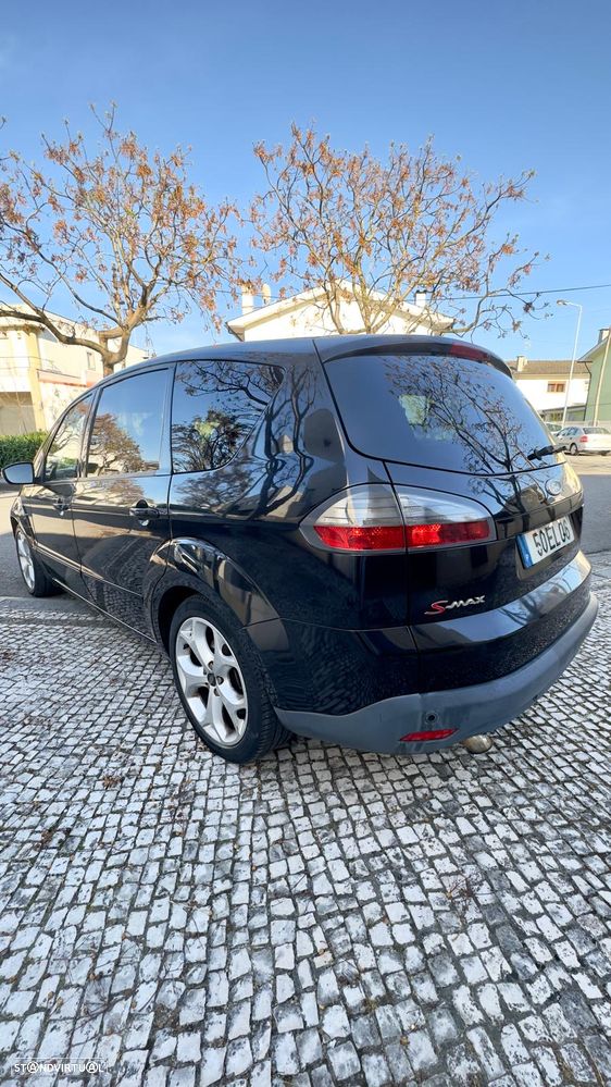 Ford S-Max 2.0 TDCi Titanium 7L - 6