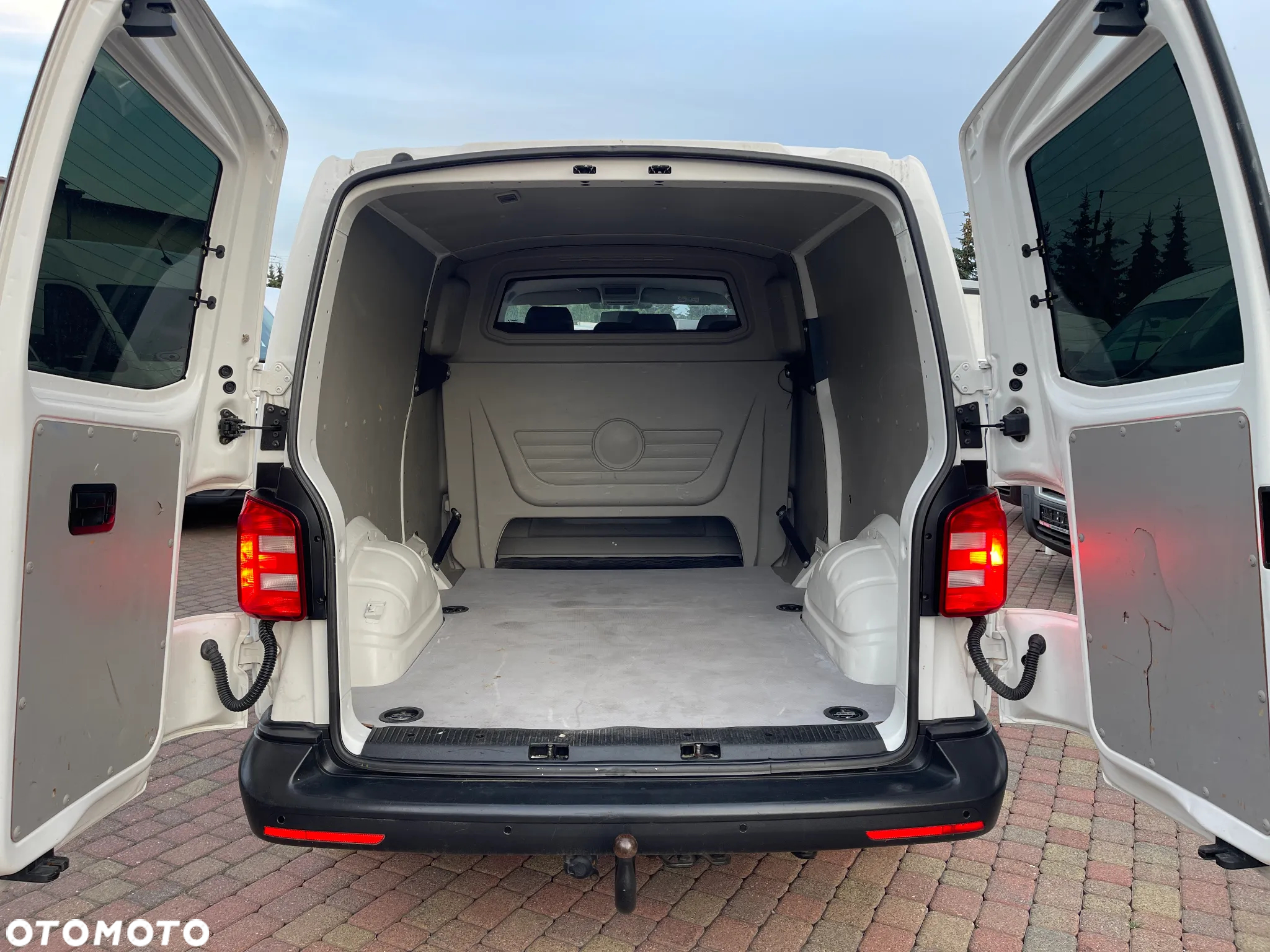 Volkswagen Transporter L2H1 Doka - 28