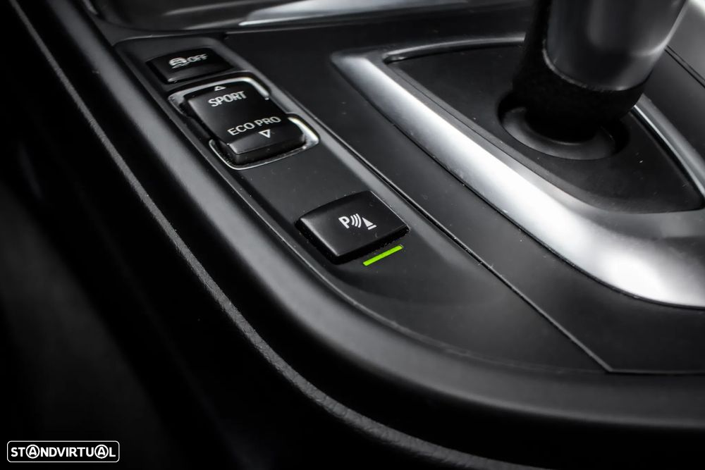 BMW 320 ver-d-touring-ed-advantage-auto - 24