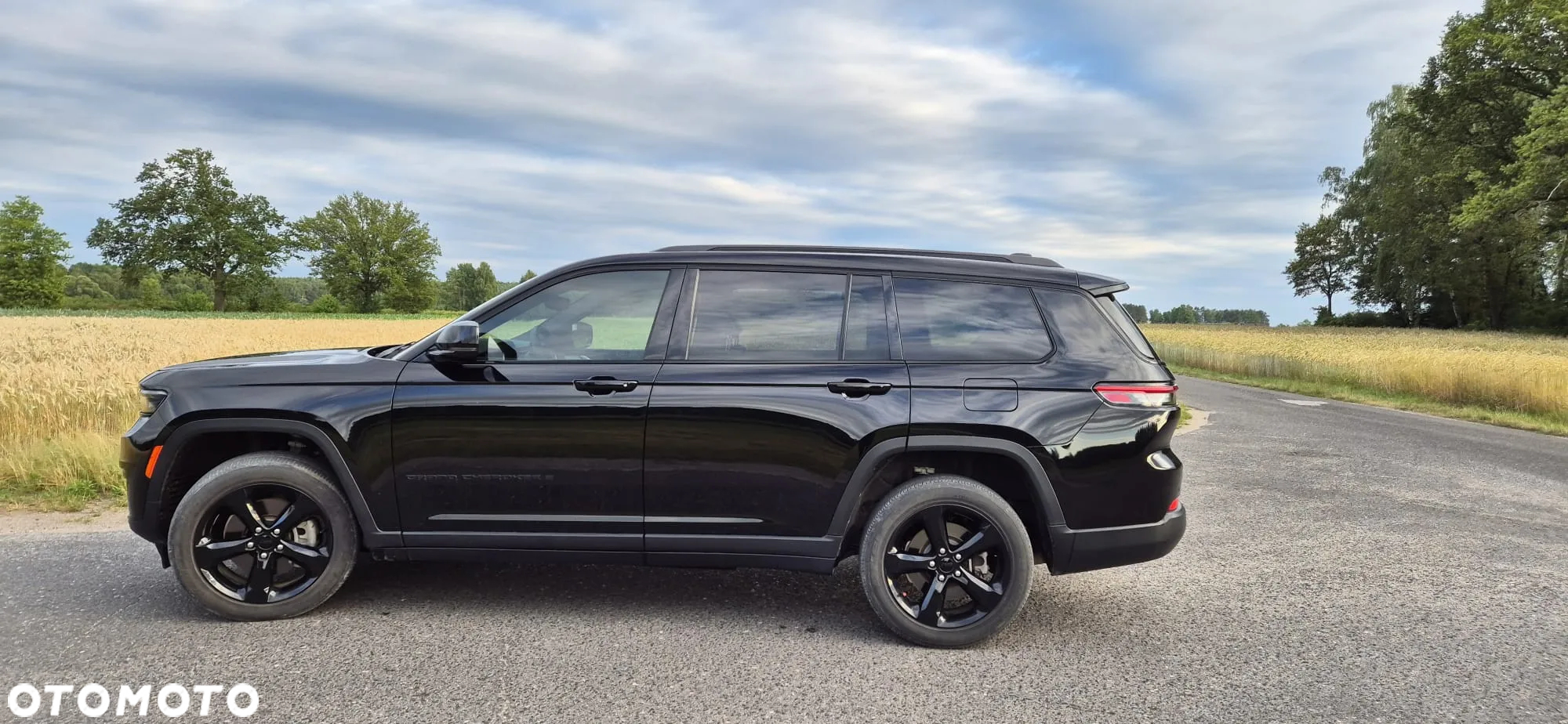 Jeep Grand Cherokee - 29