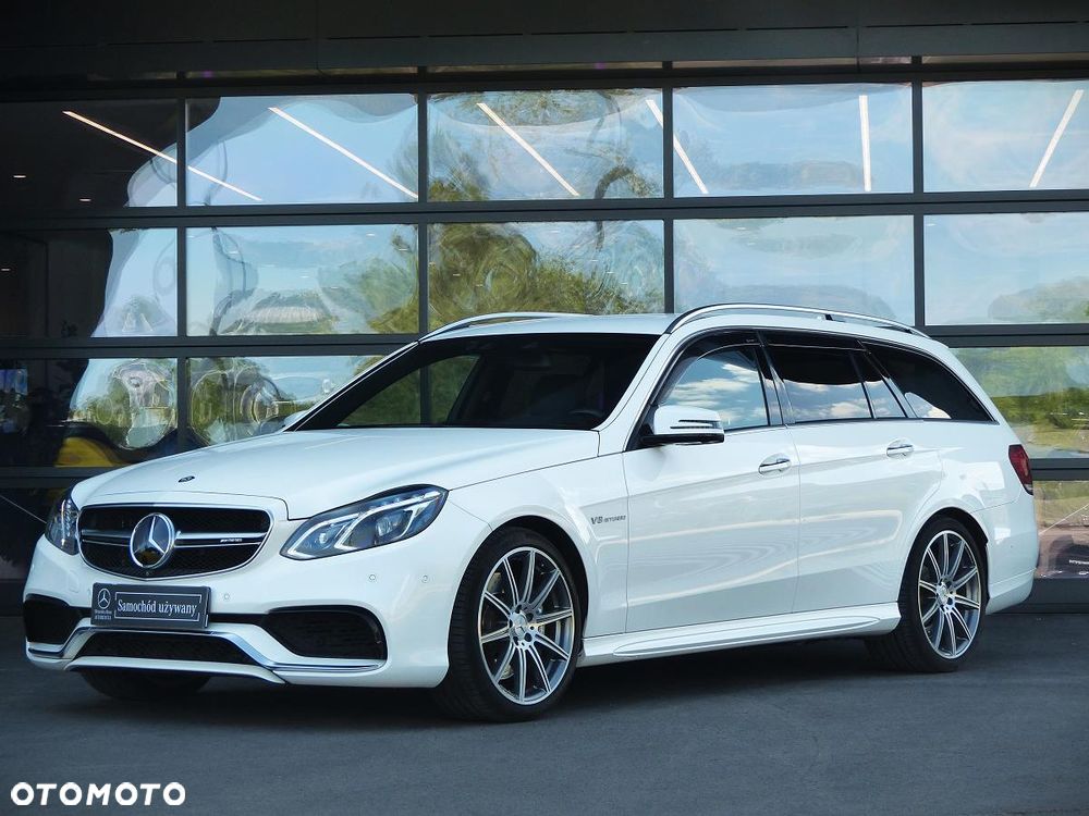 Mercedes-Benz Klasa E 63 AMG S 4-Matic - 9