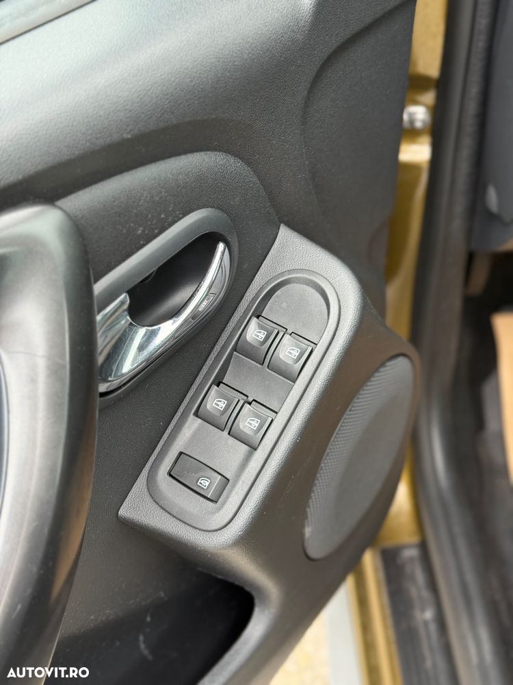 Dacia Duster dCi 110 FAP 4x4 Prestige - 12