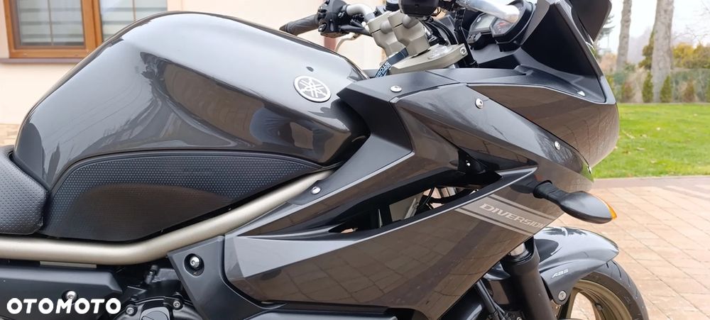 Yamaha XJ - 27