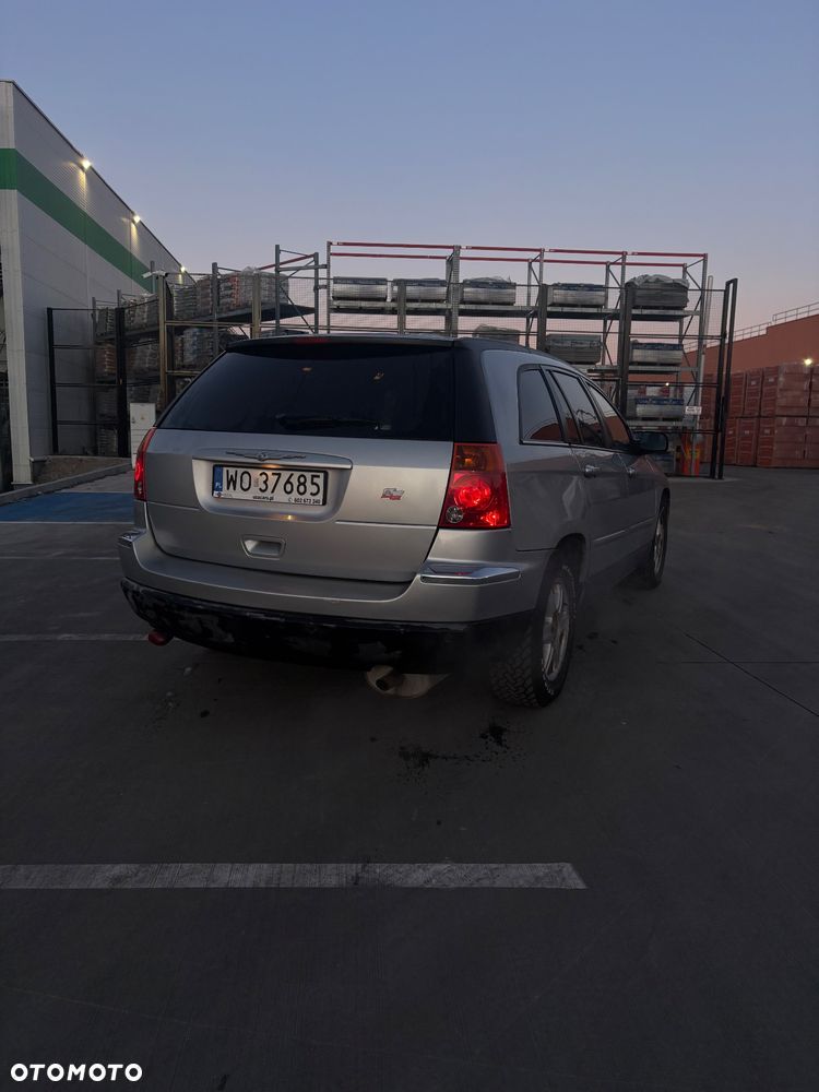 Chrysler Pacifica - 5