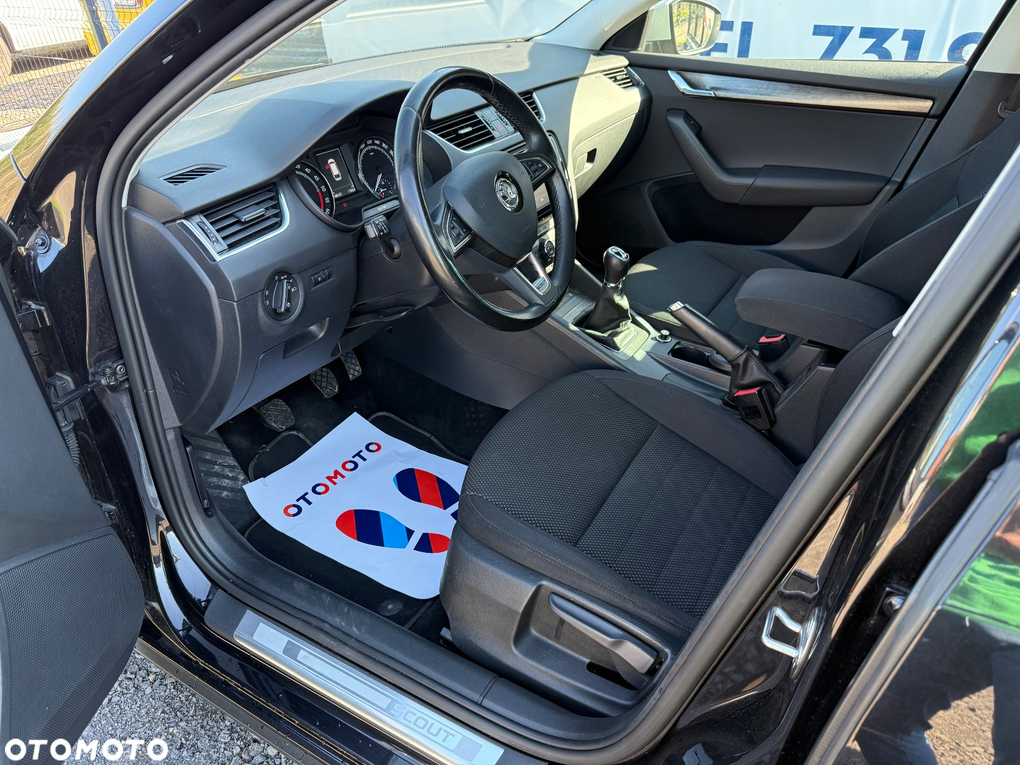 Skoda Octavia Combi 2.0 TDI 4x4 Scout - 12
