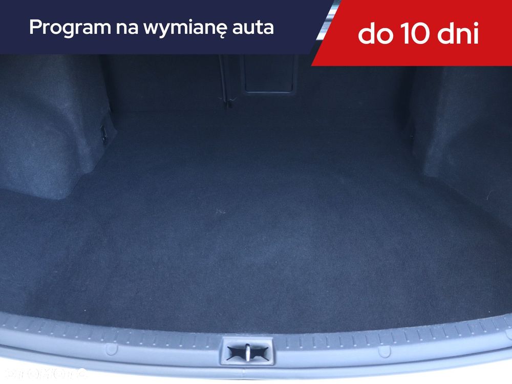 Toyota Avensis - 14