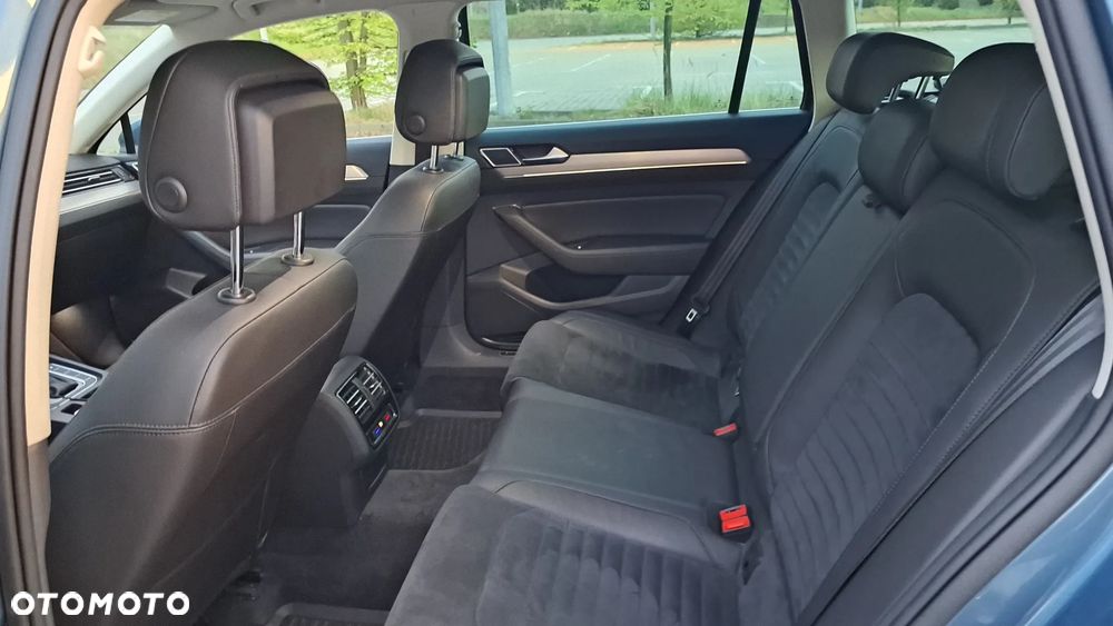 Volkswagen Passat Variant 2.0 TDI SCR 4Motion DSG (BMT) Highline - 33