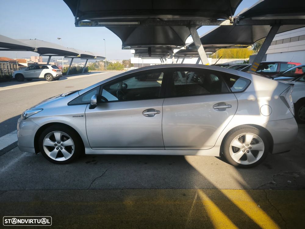 Toyota Prius 1.8 Premium+GPS - 2