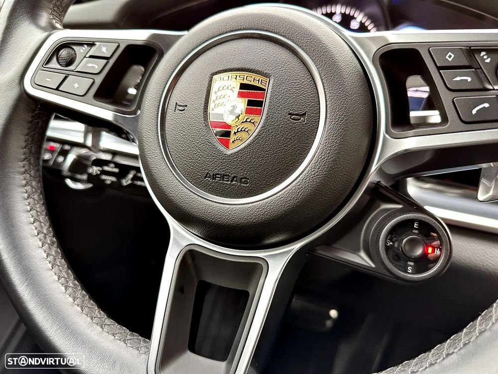 Porsche Panamera 4 E-Hybrid - 14