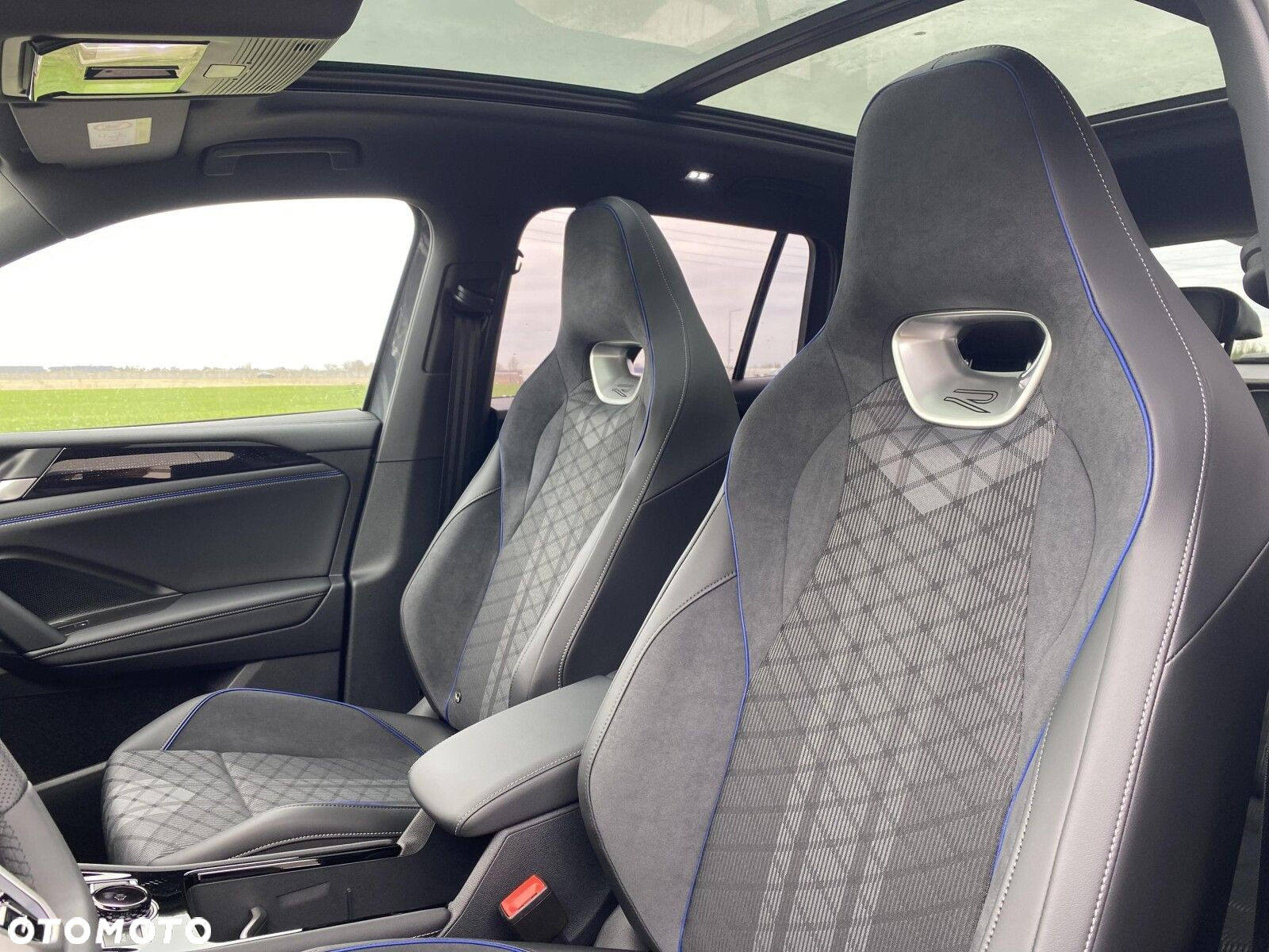 Volkswagen Tiguan - 24