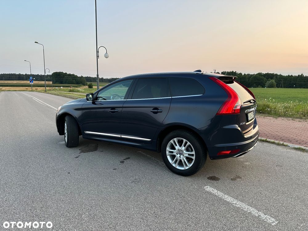Volvo XC 60 T5 Drive-E Momentum - 5