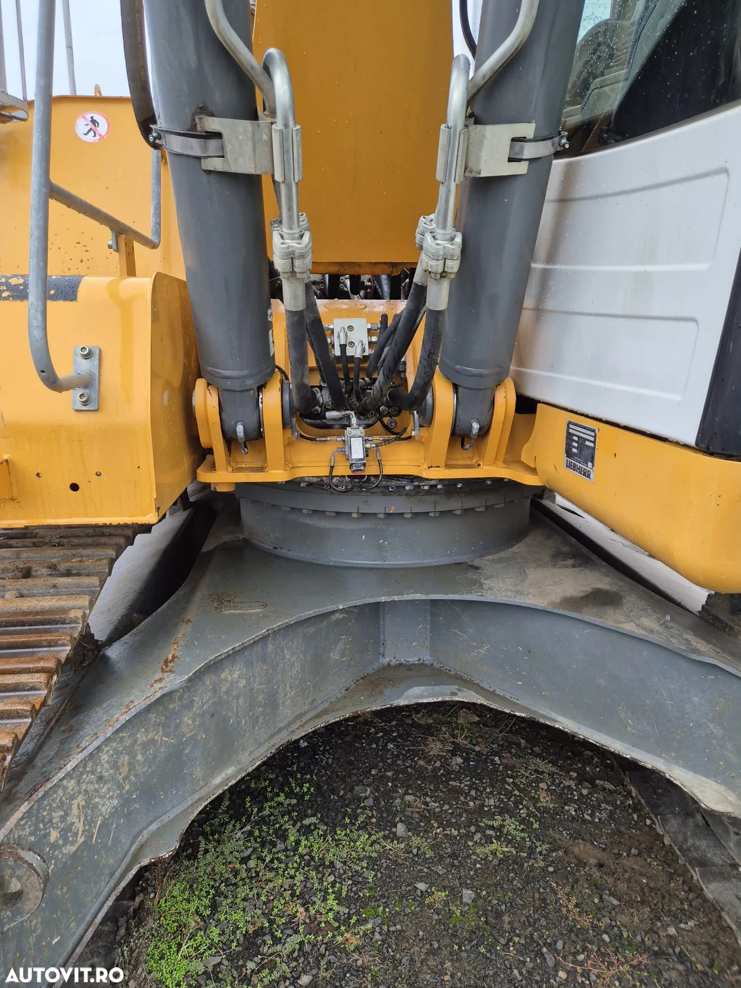 Liebherr R922 NLC - 16