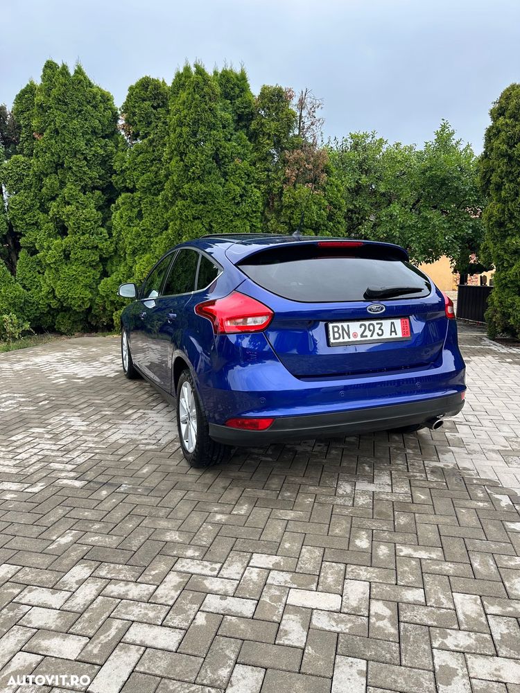 Ford Focus 1.5 EcoBoost Titanium - 17