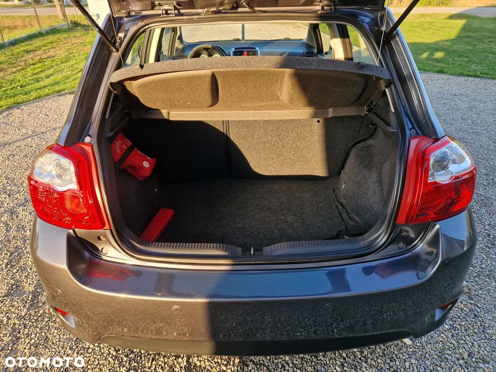 Toyota Auris - 18
