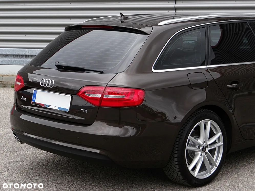Audi A4 Avant 2.0 TDI DPF S line Sportpaket - 17