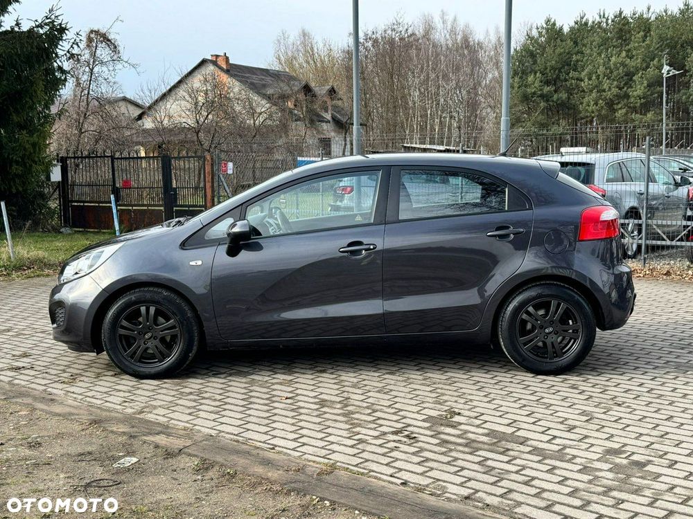 Kia Rio 1.2 Attract - 10