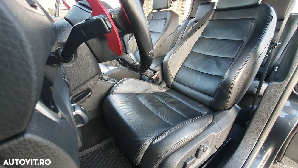 Volkswagen Golf 2.0 DPF GTD DSG - 6