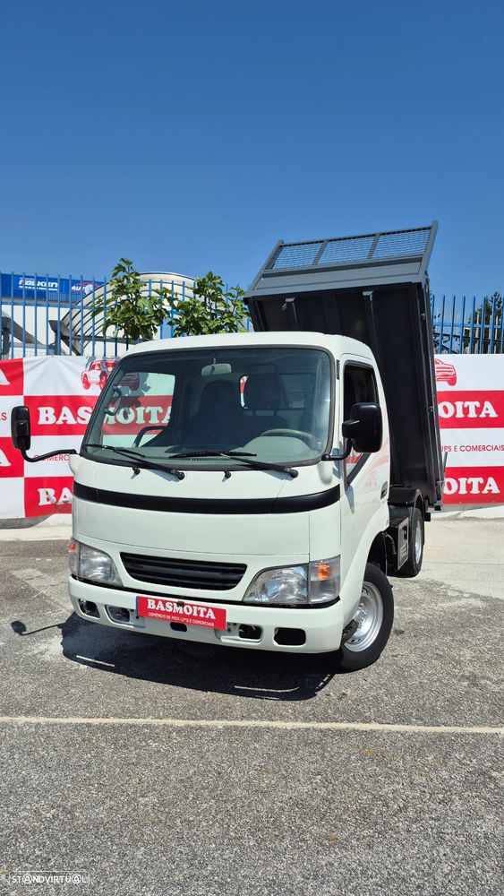 Toyota Dyna - 1