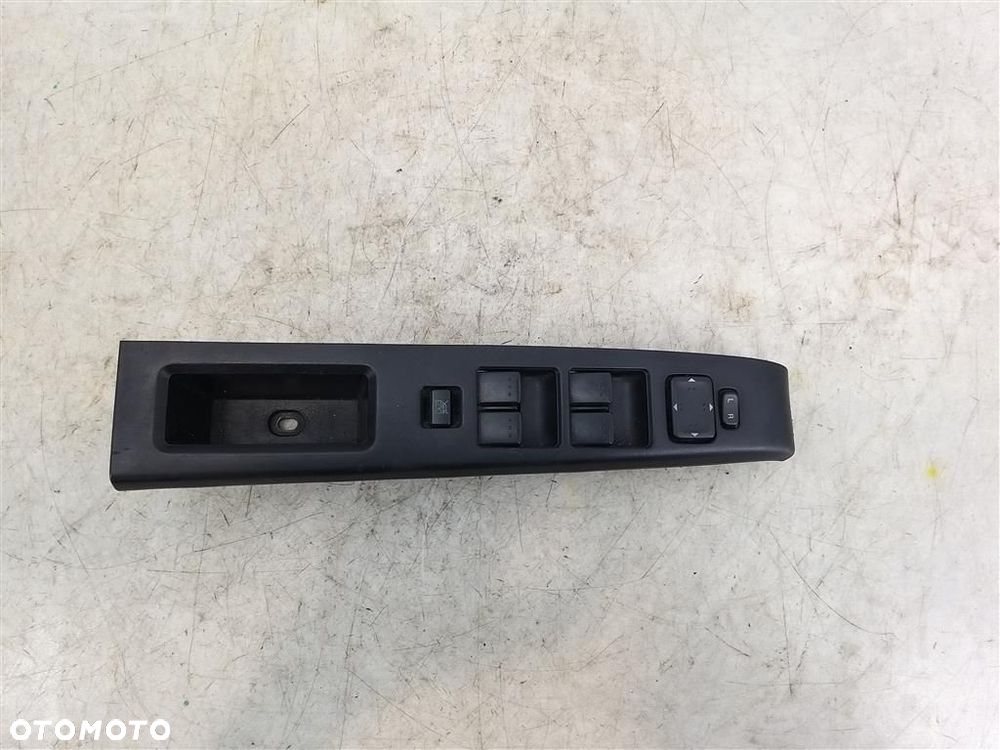 PANEL szyb Przełącznik Mazda 5 2005 - 2010 CC64684L6D02 - 1