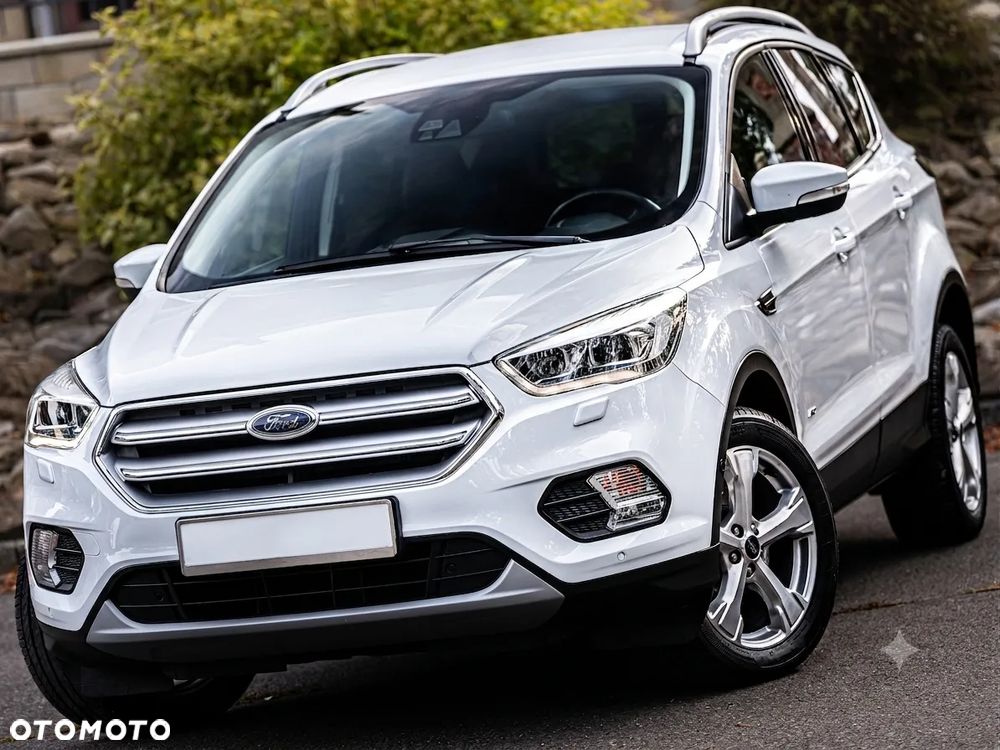 Ford Kuga 1.5 EcoBoost 4x4 Titanium - 4