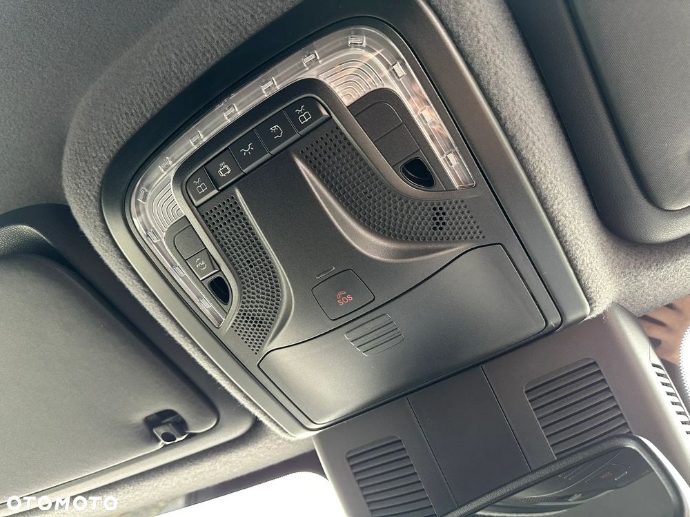 Mercedes-Benz SPrinter - 27