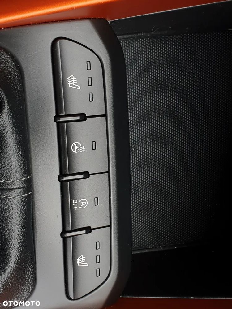 Kia Stonic 1.4 L - 27