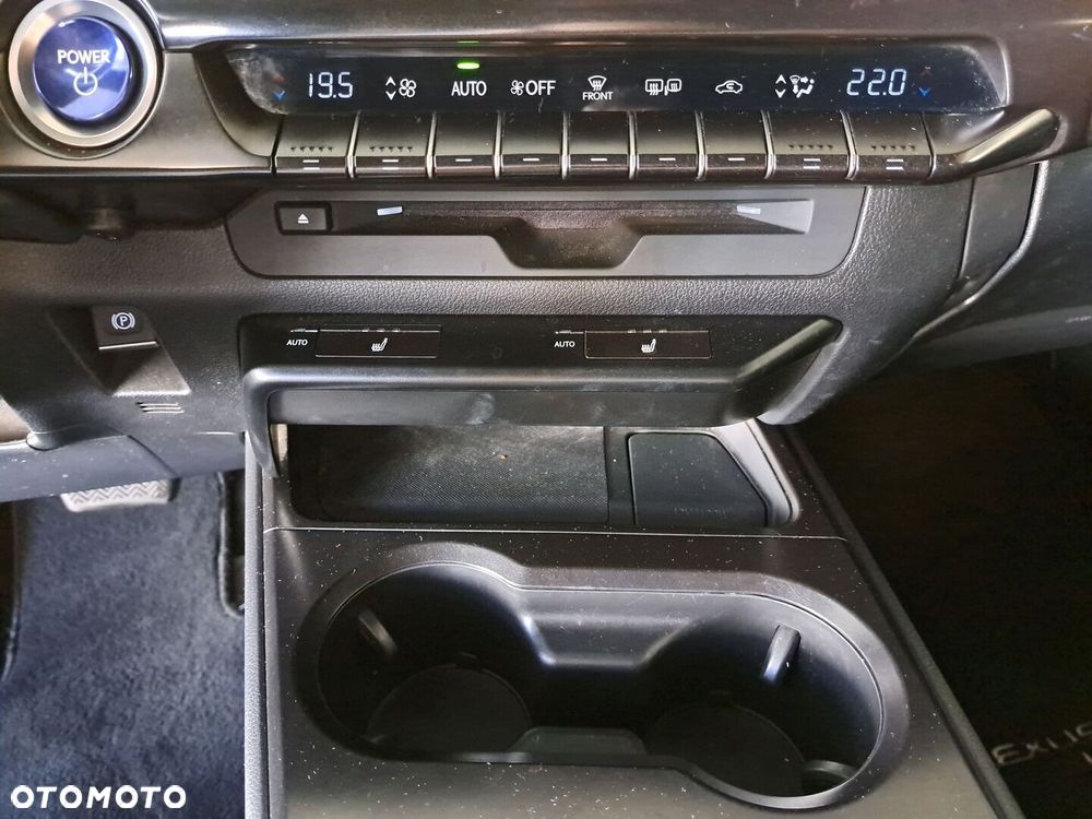 Lexus UX - 26