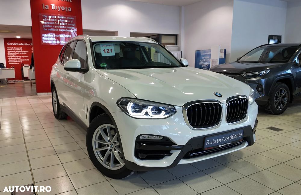 BMW X3 xDrive20i AT Advantage - 1