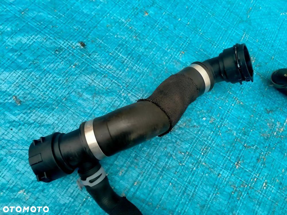 Audi Q7 4M 3.0 TDI / Rura Wąż Przewód Wody Chłodnicy 4M0122101D / ORYGINAŁ - 3