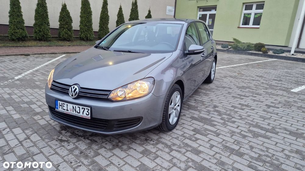 Volkswagen Golf - 6