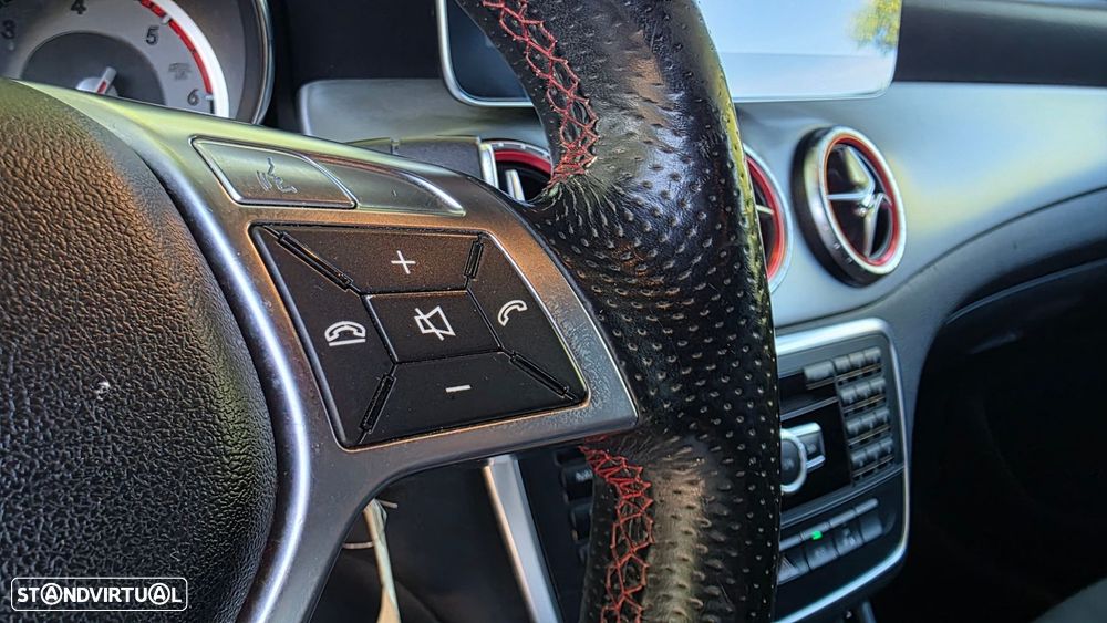 Mercedes-Benz CLA 200 CDI 7G-DCT AMG Line - 35