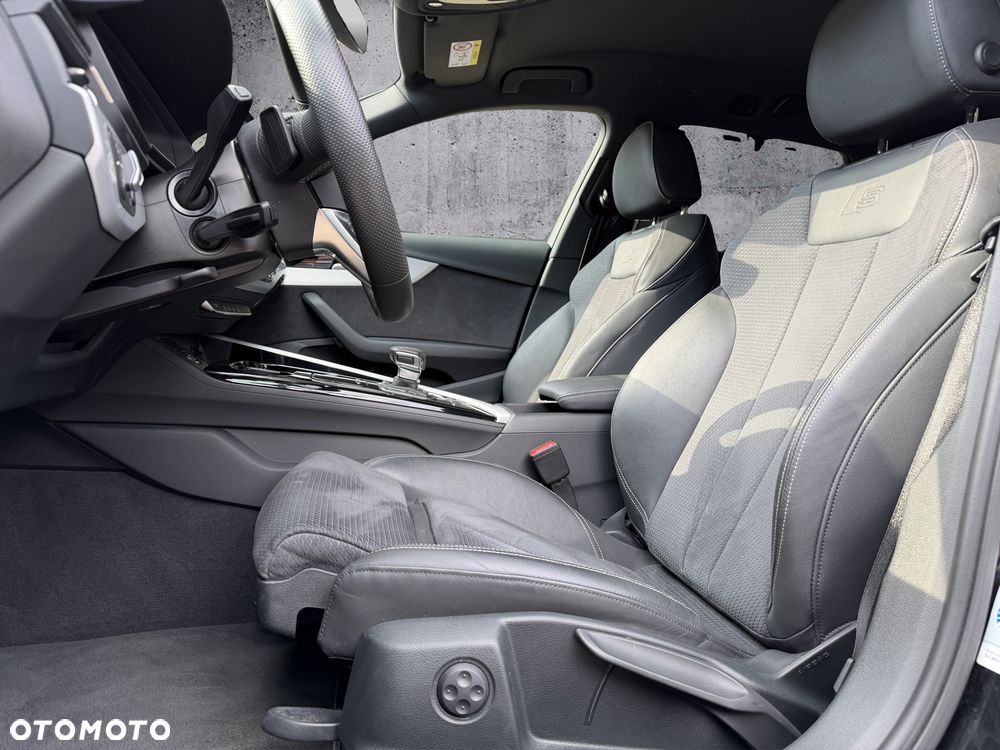 Audi A4 Avant 40 TDI quattro S tronic S line - 15