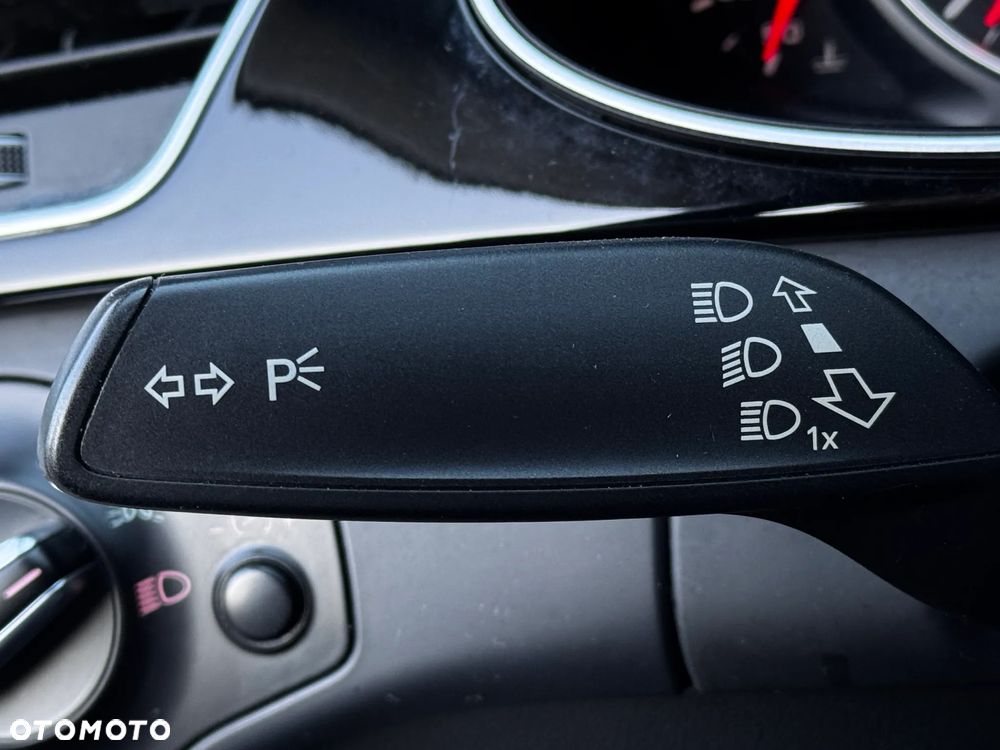 Audi A4 Avant 2.0 TDI S tronic quattro - 21