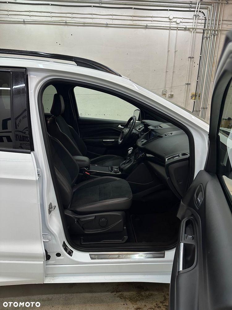 Ford Kuga 2.0 TDCi 4x4 ST-Line - 17