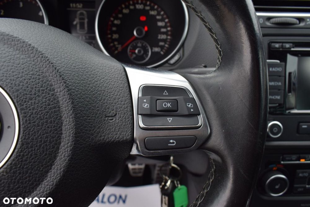 Volkswagen Golf - 26