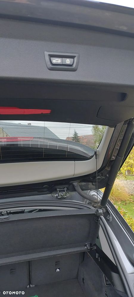 BMW X1 xDrive20d - 12