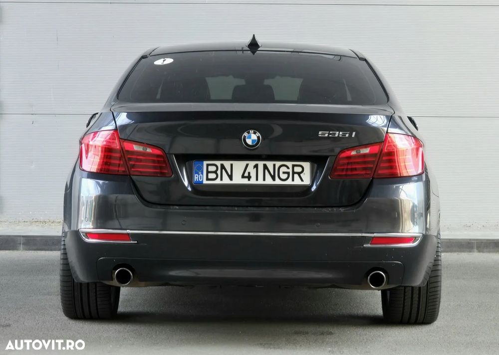 BMW Seria 5 535i xDrive Touring Aut. Luxury Line - 16