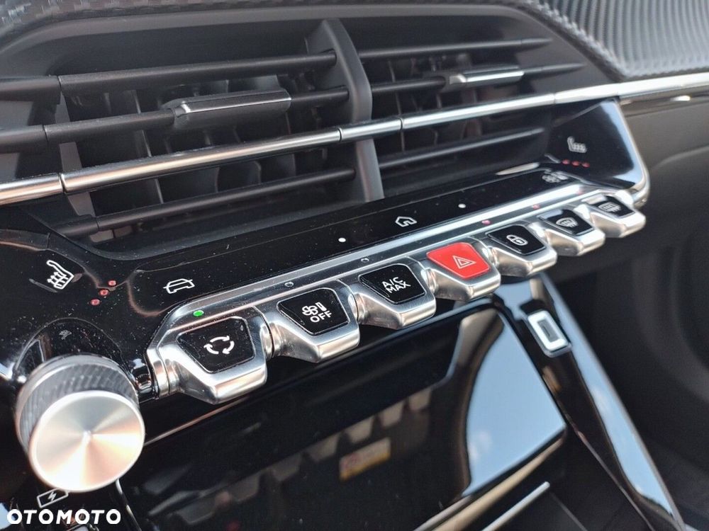 Peugeot 2008 1.2 PureTech Allure S&S EAT8 - 22