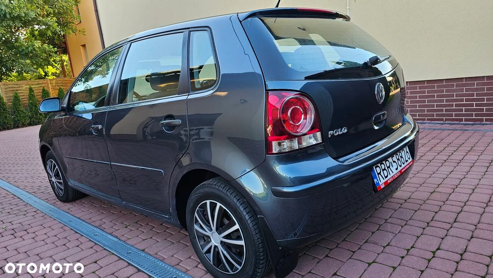 Volkswagen Polo 1.2 Comfortline - 24