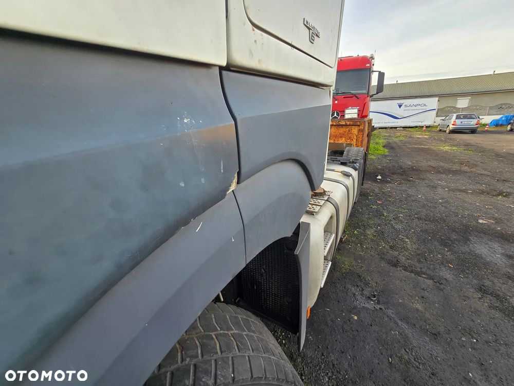 MERCEDES ACTROS MP4 Kabina Stream Space Spojlery + Rama 2016 - 12