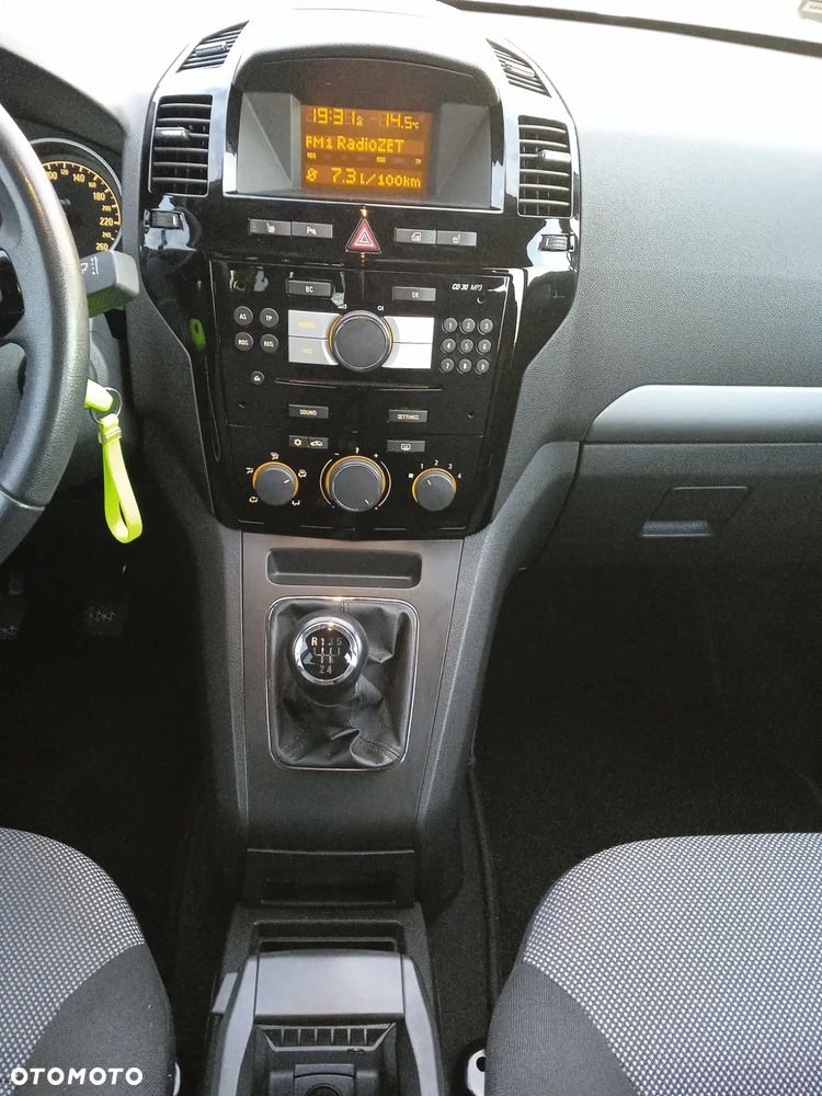 Opel Zafira 1.6 Enjoy - 11