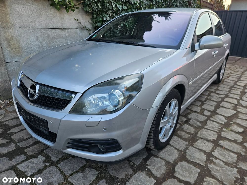 Opel Vectra 2.2 GTS - 2