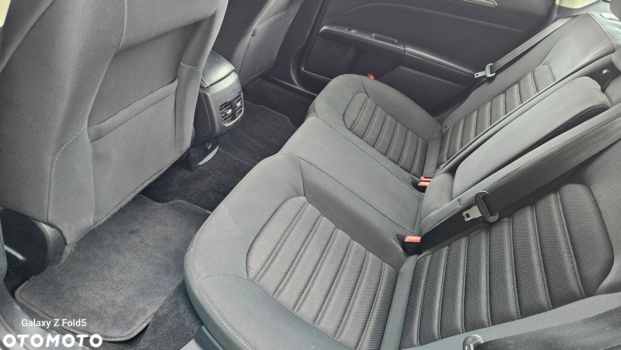 Ford Fusion - 13