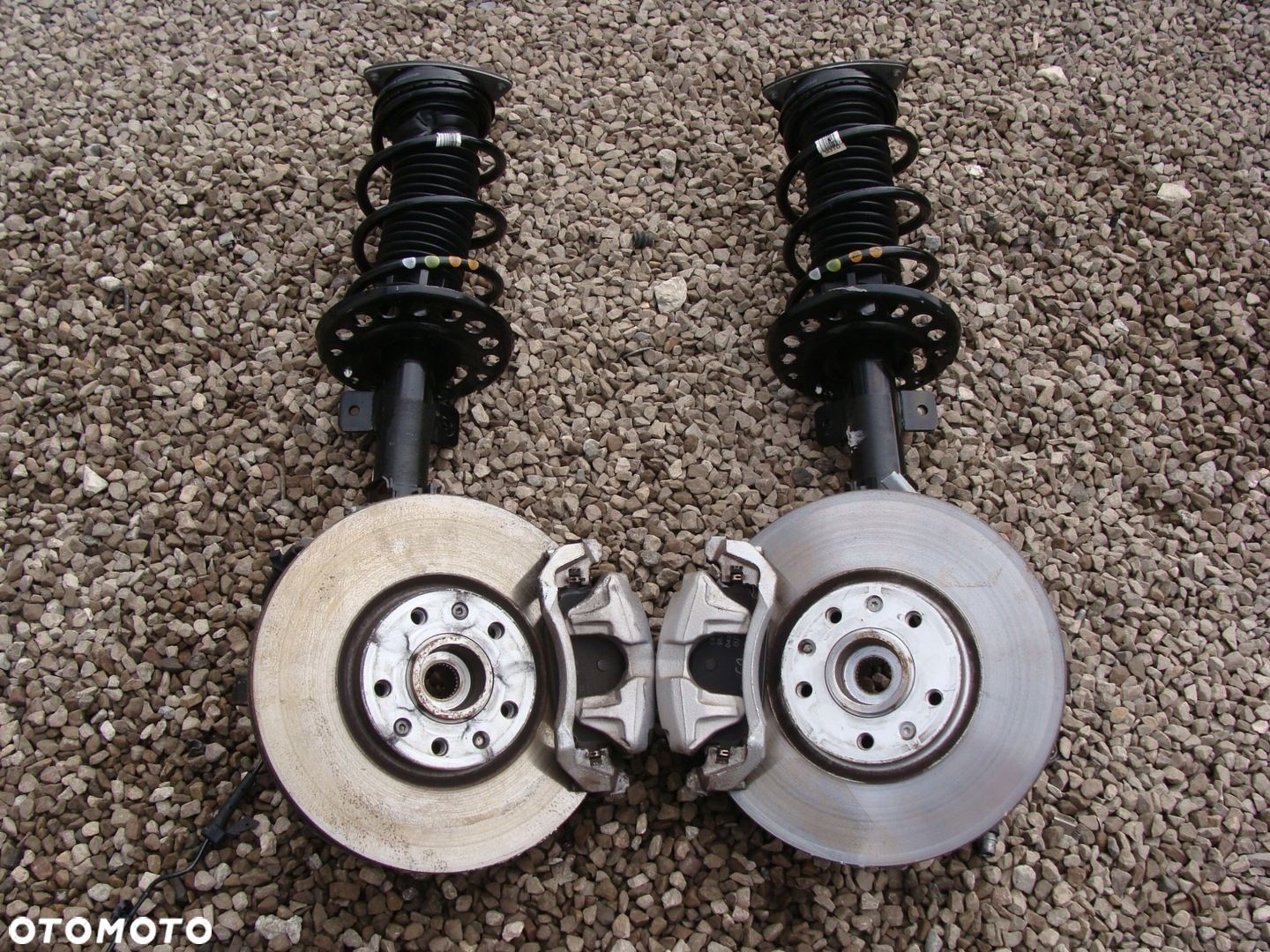 ZWROTNICA AMORTYZATOR LEWY PEUGEOT 308 III T10 9844509280 2023 - 1