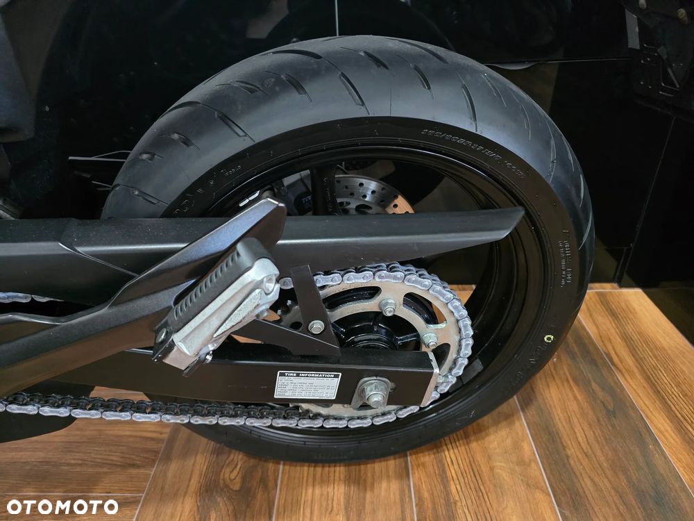 Yamaha XJ - 26