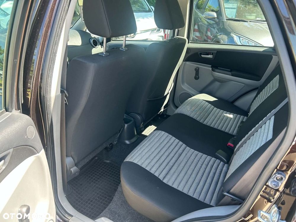 Suzuki SX4 1.6 Comfort - 16