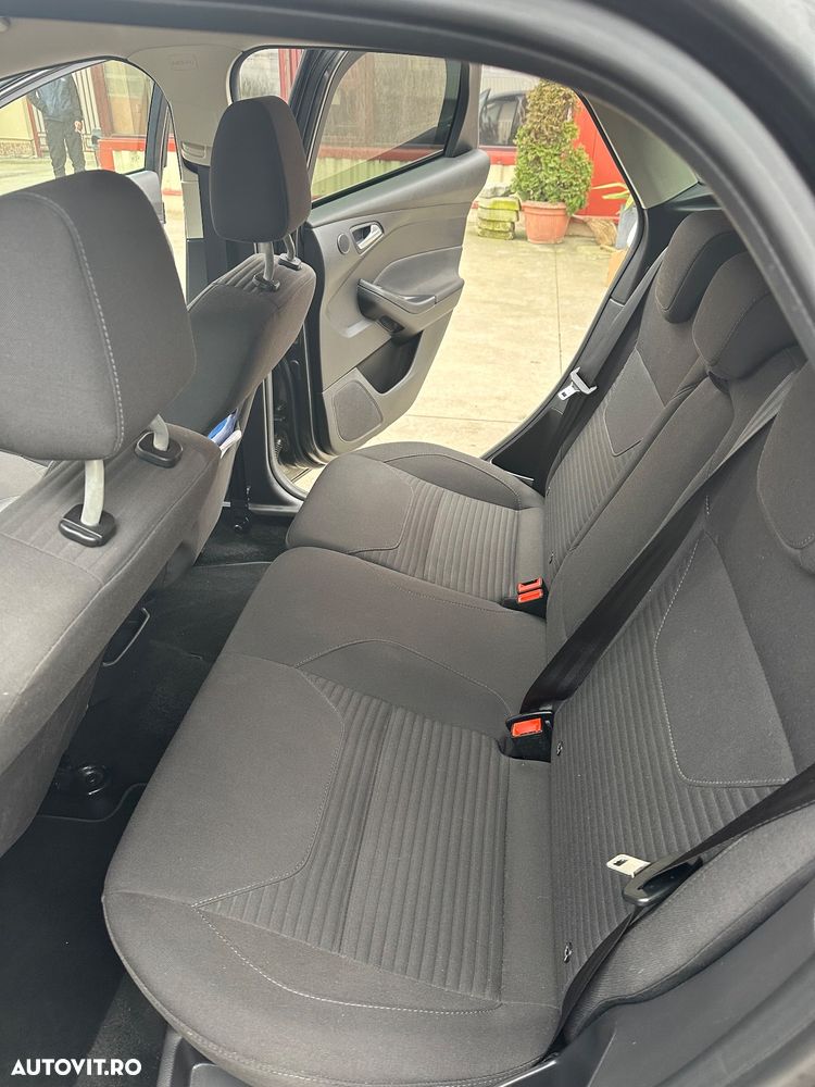 Ford Focus 1.6 TDCI DPF Trend - 5