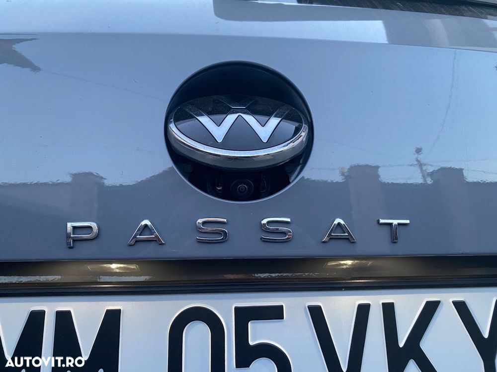 Volkswagen Passat 2.0 TDI SCR DSG Comfortline - 9